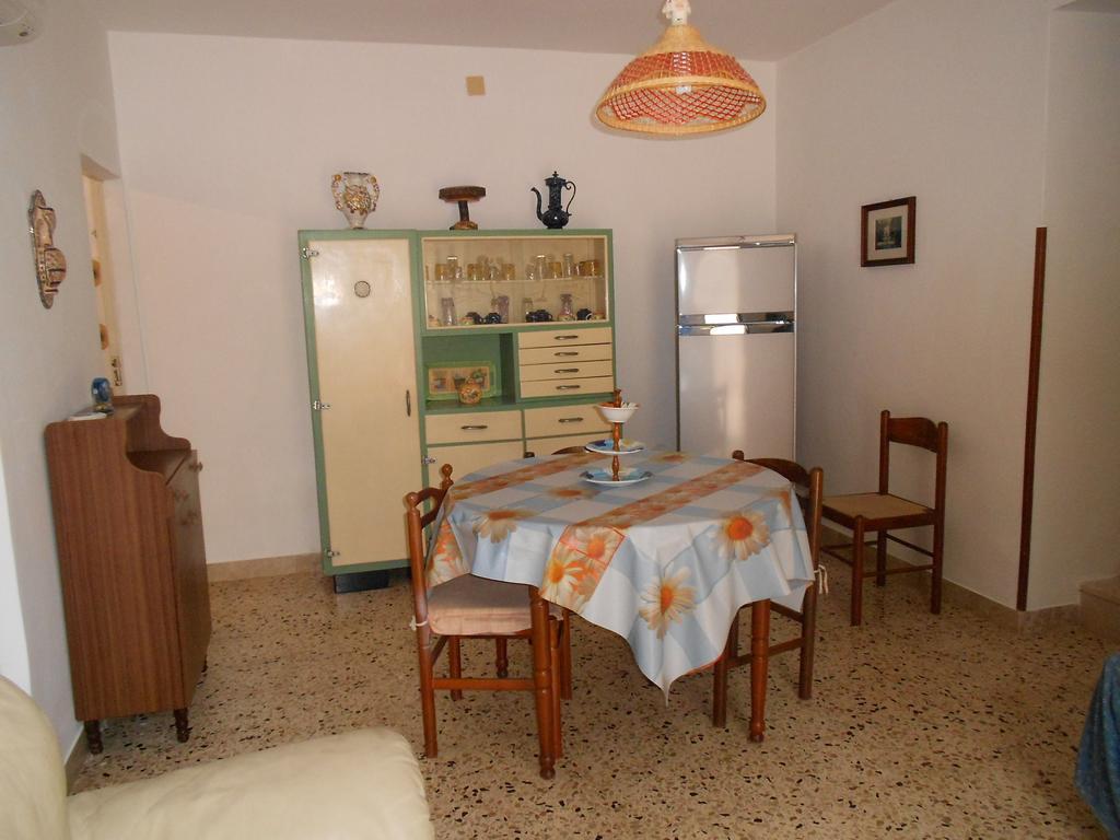 Casa Vacanze Scurati Villa Custonaci Bilik gambar